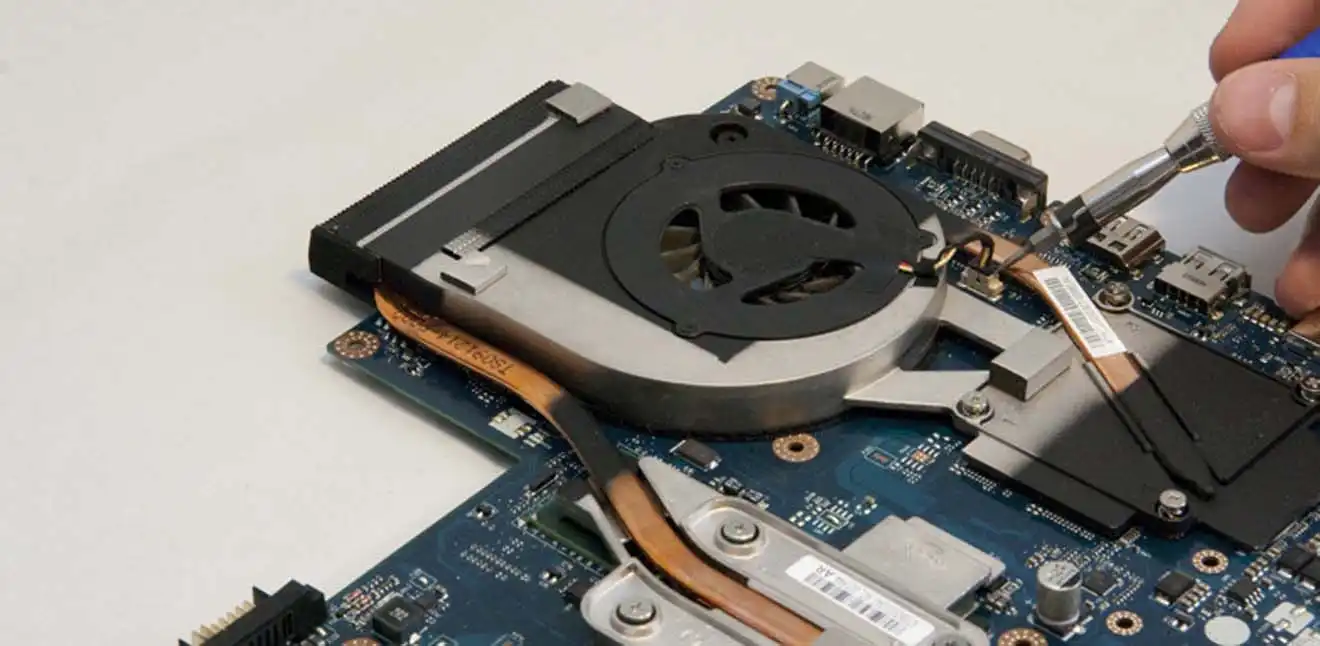 Чистка ноутбука Packard Bell от пыли в Екатеринбурге | Замена термопасты