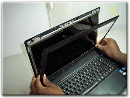 Замена экрана ноутбука Lenovo в Екатеринбурге